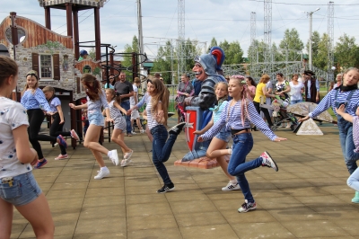 Открытие детского городка в пгт.Междуреченский 2017г.